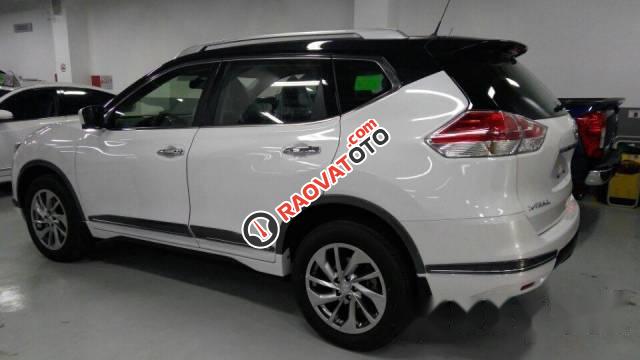 Cần bán Nissan X trail sản xuất 2017, màu trắng-0