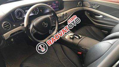 Cần bán Mercedes S500 năm 2015, màu đen xe rất đẹp-9