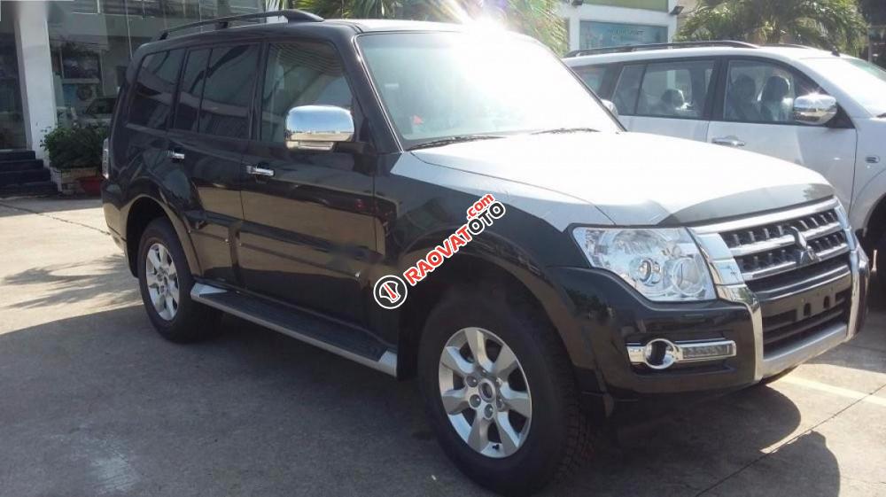 Cần bán Mitsubishi Pajero V6 3.0 đời 2017, màu đen, nhập khẩu-2