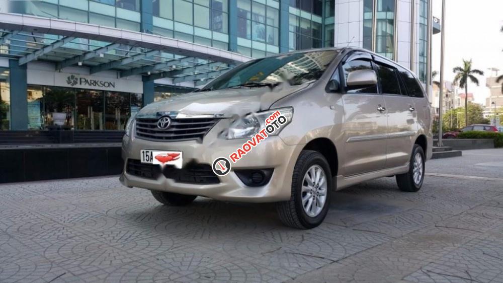 Bán Toyota Innova E đời 2013, chính chủ-1