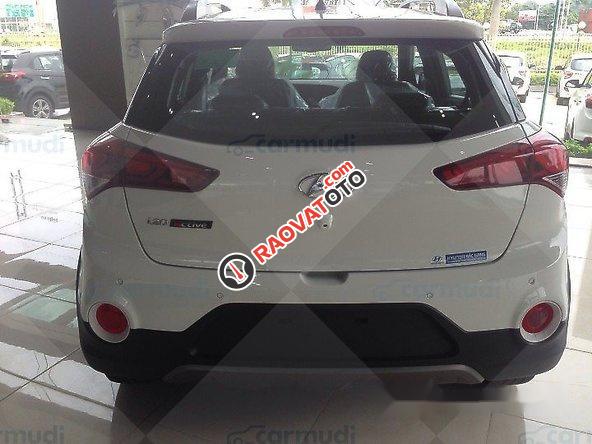 Bán ô tô Hyundai i20 Active sản xuất 2017, màu trắng-4