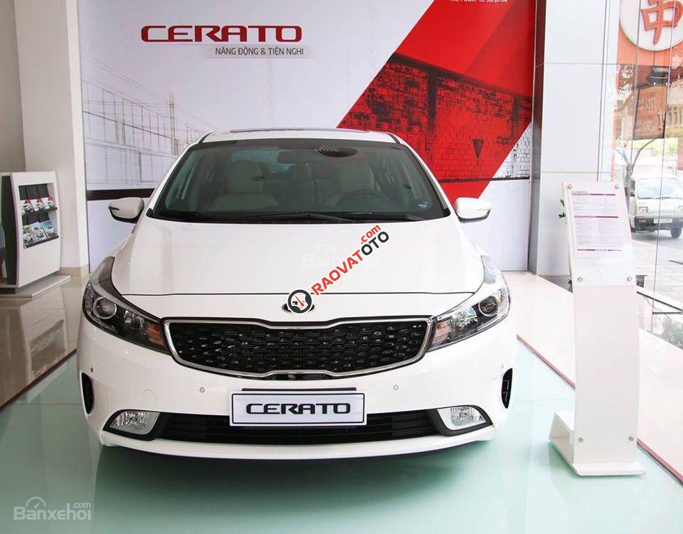 Bán Kia Cerato 1.6 AT đời 2017, màu trắng, tại Nha Trang-0