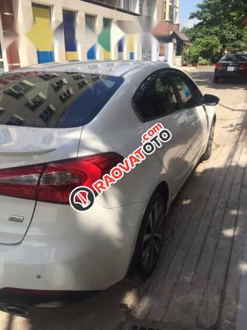 Bán Kia K3 2.0 đời 2015, màu trắng xe gia đình, giá 598tr-3
