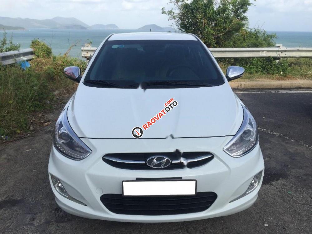 Cần bán lại xe Hyundai Accent 1.4MT đời 2016, màu trắng, nhập khẩu Hàn Quốc chính chủ-6