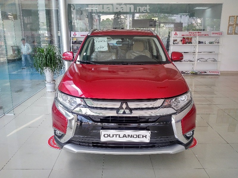 Bán xe Mitsubishi Outlander đời 2017, màu đỏ, nhập khẩu-0