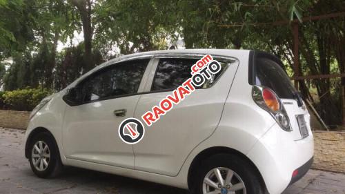 Cần bán gấp Chevrolet Spark AT đời 2011, màu trắng, giá chỉ 175 triệu-1