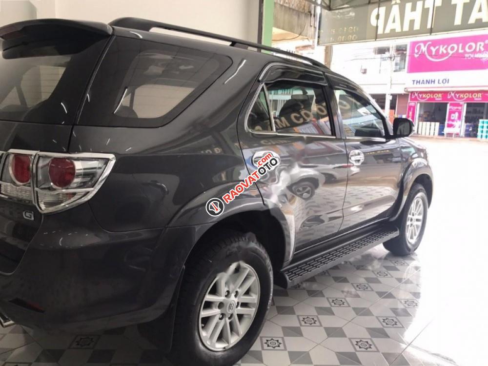 Bán xe Toyota Fortuner 2.5G 2012, màu xám-4