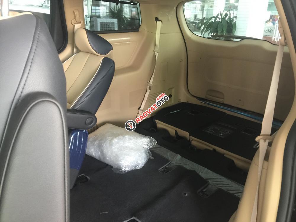 Kia Long Biên - Kia Sedona 2017, xe mới, giao xe ngay, LH Nam 0986636683-6