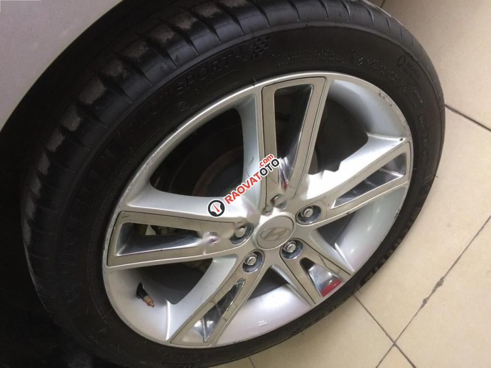 Cần bán xe Hyundai i30 CW 1.6AT năm 2009, màu bạc, nhập khẩu Hàn Quốc chính chủ, giá tốt-3