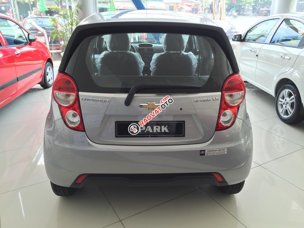 Chevrolet Spark LS 1.2 2017, giá cạnh tranh, ưu đãi cao, LH ngay 0901.75.75.97 - Mr. Hoài để nhận giá tốt nhất-1