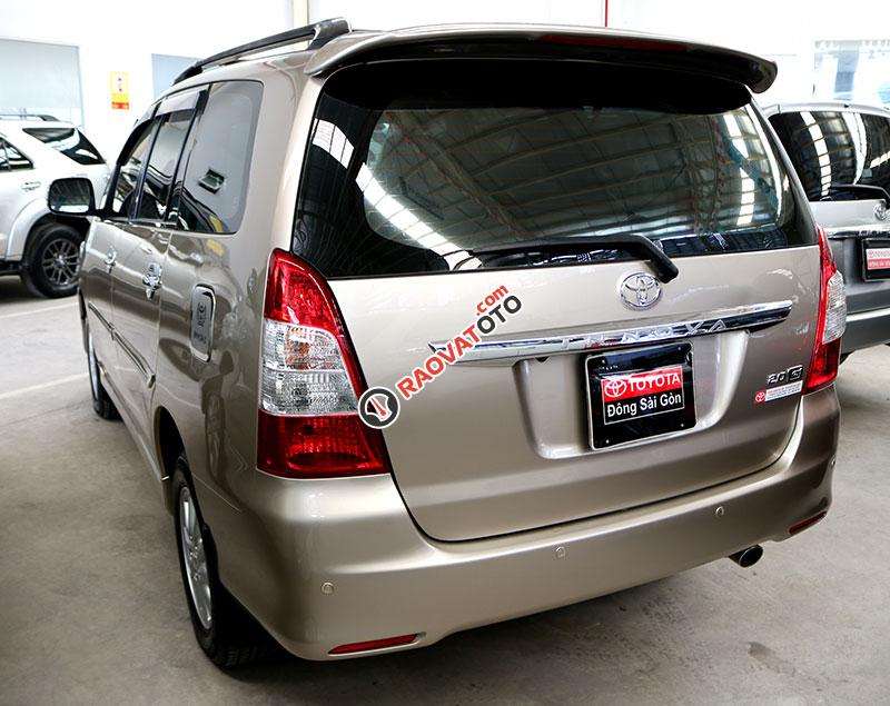 Bán xe Innova 2.0G số tự động sản xuất 2012 màu nâu vàng-1