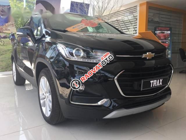 Cần bán xe Chevrolet Trax 2017, màu đen-1