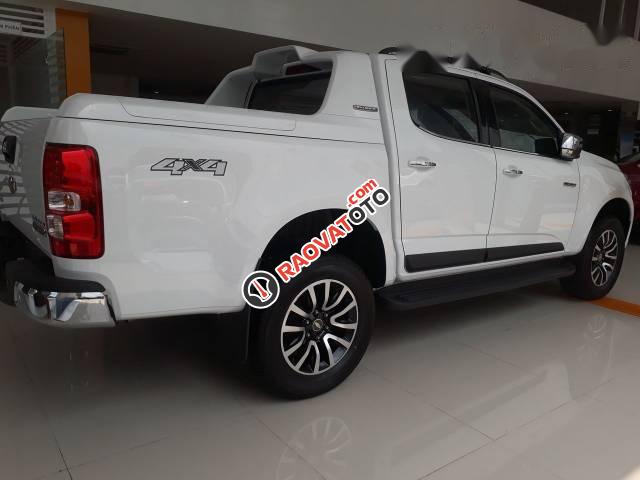 Bán Chevrolet Colorado đời 2017, màu trắng, giá 619tr-2