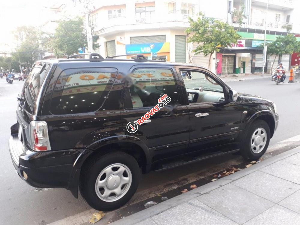 Bán xe Ford Escape sản xuất 2004, màu đen, xe gia đình, giá tốt-1