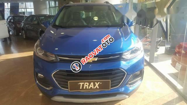 Cần bán xe Chevrolet Trax đời 2017, màu xanh lam, giá 769tr-0