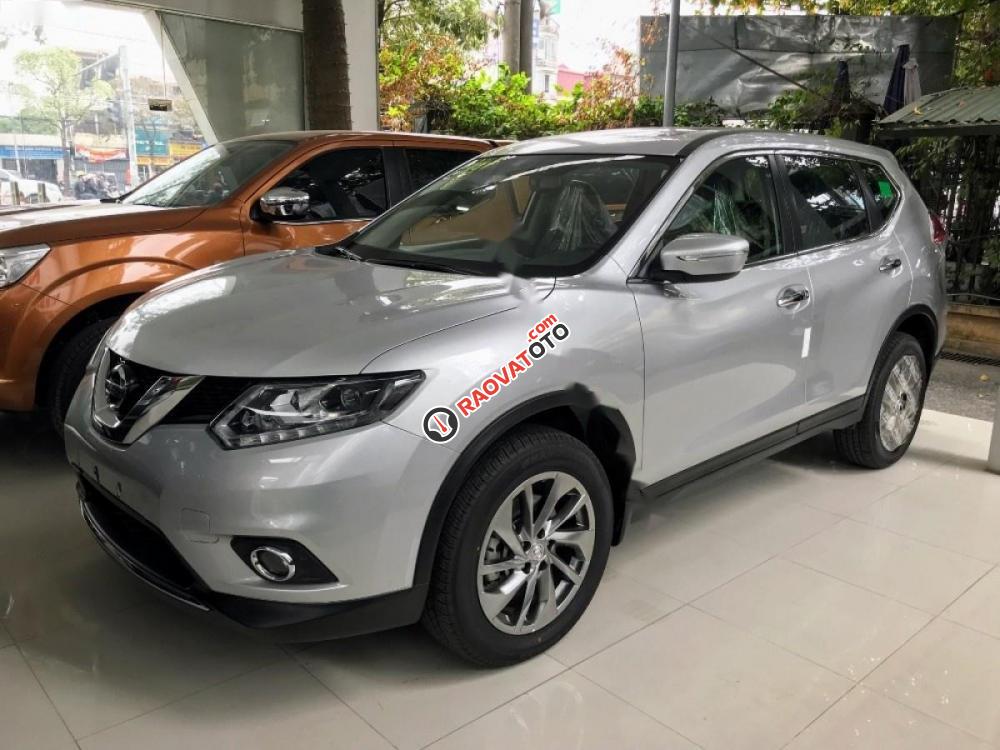 Cần bán xe Nissan X trail 2.0 SL 2WD năm 2017, màu bạc-3