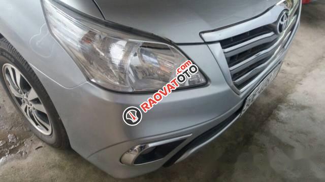 Cần bán xe Innova 2.0G SX 2016 xe gia đình-2