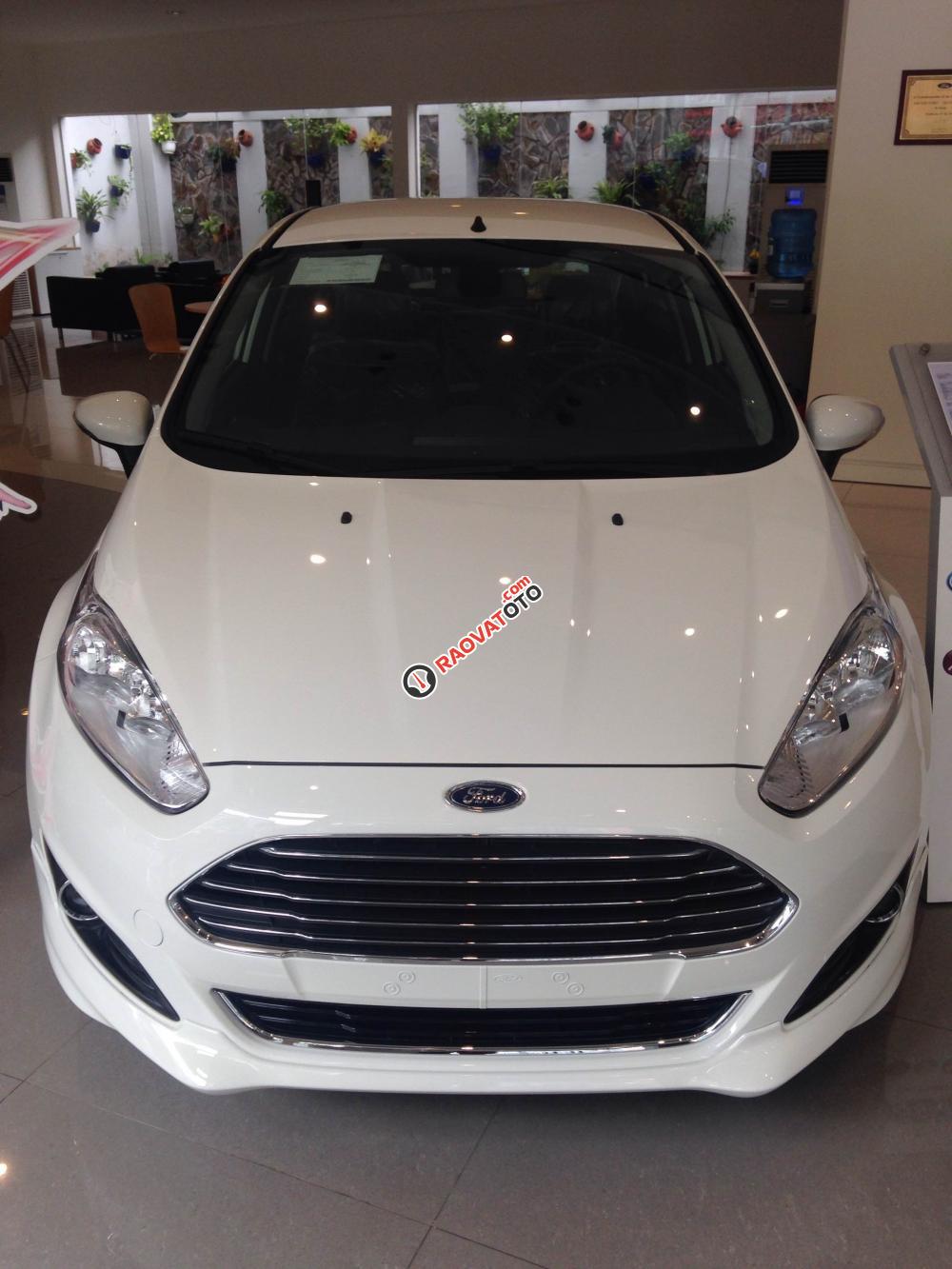 Bán Ford Fiesta 1.0 Ecoboost 2016, 495 triệu, màu trắng, giao ngay-0