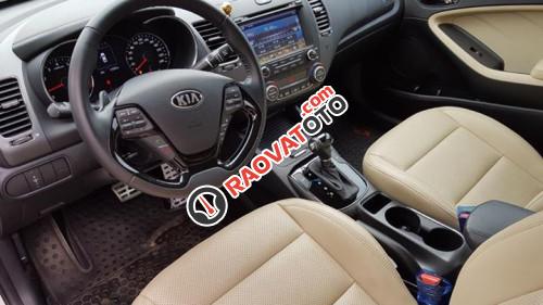 Cần bán Kia Cerato 1.6 AT đời 2016, màu trắng-2