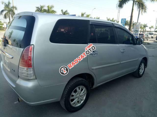 Bán xe Toyota Innova MT đời 2008, màu bạc-2