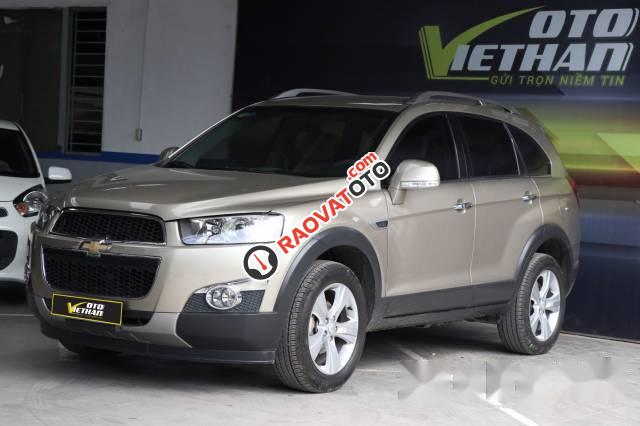 Bán Chevrolet Captiva LTZ 2.4AT đời 2013, giá tốt-0