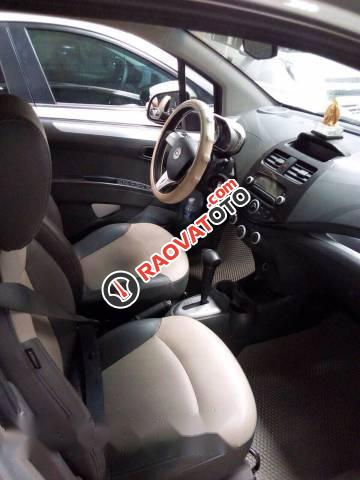 Bán Chevrolet Spark AT đời 2014, màu bạc, giá 250tr-2