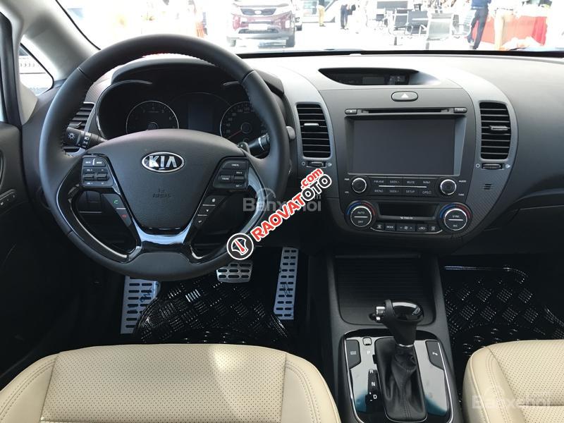 Bán xe Kia Cerato, giá cực tốt dịp đầu năm, gọi 0906.969.445, hỗ trợ thêm thông tin và ưu đãi giá-4