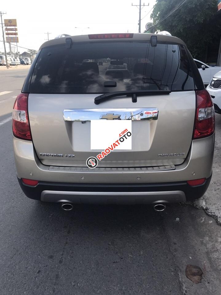 Bán xe Chevrolet Captiva LTZ 2.4 AT, 2013, biển SG, hỗ trợ NH đến 70%-2