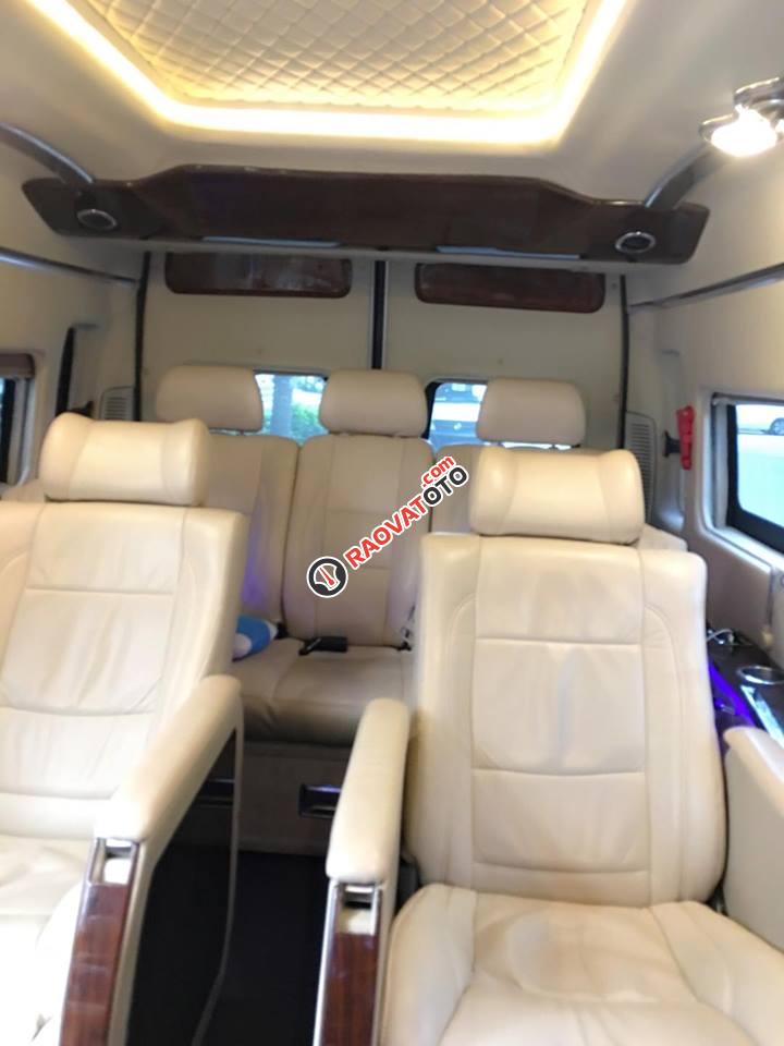 Cần bán xe Ford Transit tân trang Limousine đời 2015, màu ghi vàng, giá chỉ 900 triệu-5