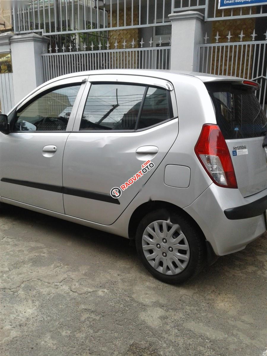 Bán Hyundai i10 đời 2009, màu bạc, xe nhập xe gia đình, giá chỉ 285 triệu-1