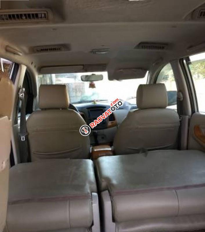 Bán ô tô Toyota Innova G đời 2009, màu bạc-2