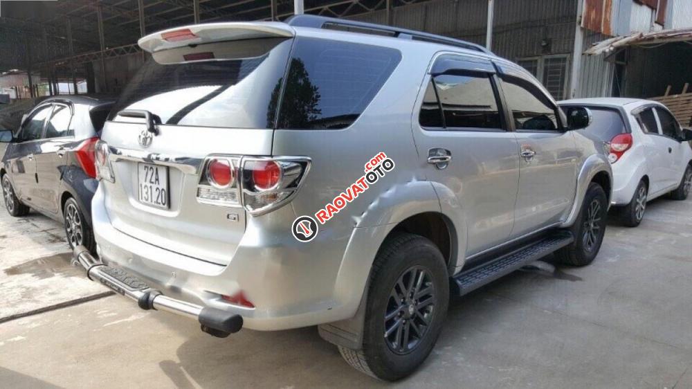 Bán Toyota Fortuner G 2.5MT đời 2015, màu bạc số sàn-3