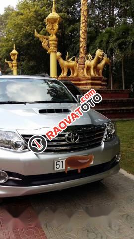 Cần bán Toyota Fortuner đời 2016, màu bạc-1