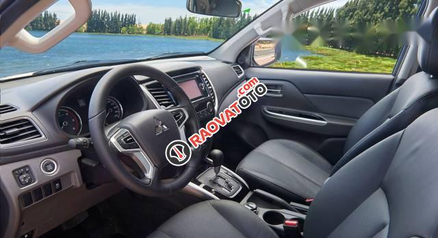 Cần bán xe Mitsubishi Triton 2.4 Mivec sản xuất 2017, màu trắng-5