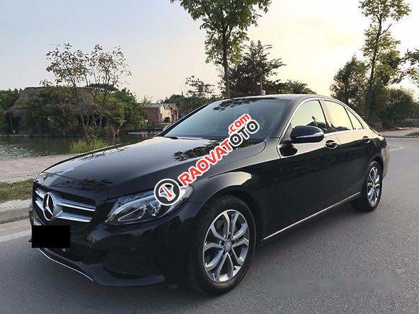 Bán Mercedes C200 sản xuất 2015, màu đen-1