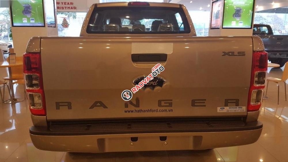 Cần bán xe Ford Ranger XLS 2.2L 4x2 AT đời 2017, nhập khẩu nguyên chiếc, giá chỉ 685 triệu-5