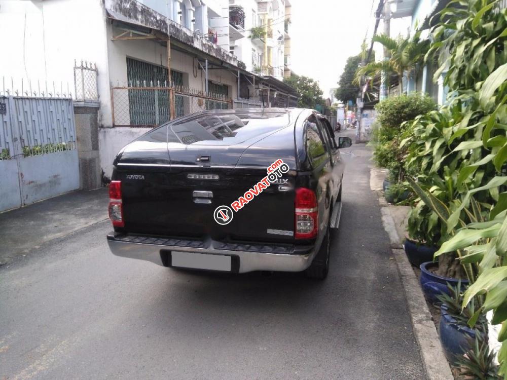 Cần bán lại xe Toyota Hilux 2.5E 4x2 MT 2013, màu đen, xe nhập số sàn-5