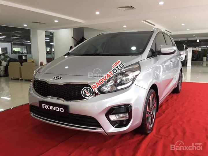 Cần bán xe Kia Rondo GAT đời 2017 giao xe ngay-1