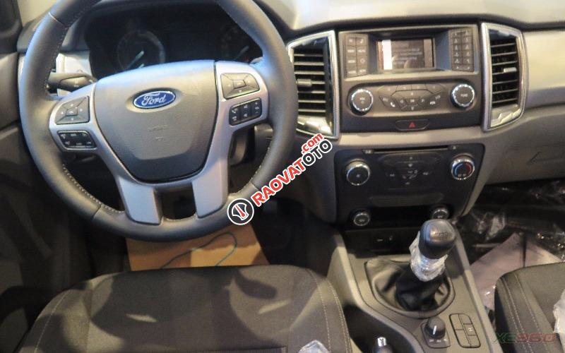 0945514132 bán xe Ford Ranger XLT 2 cầu số sàn, hỗ trợ trả góp và hỗ trợ giao xe tại Bắc Giang-3