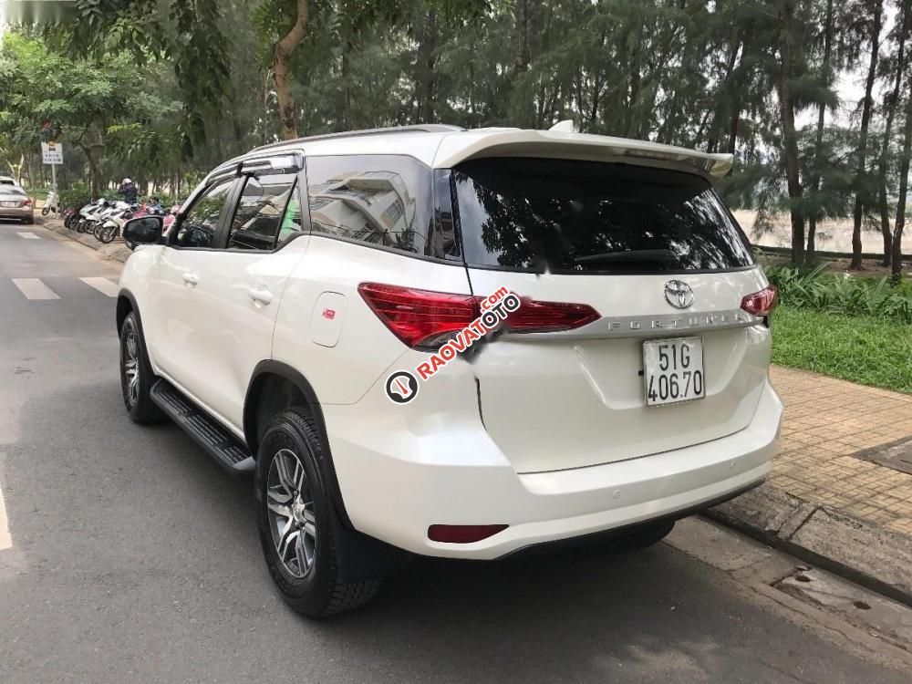 Bán ô tô Toyota Fortuner sản xuất 2017, màu trắng, nhập khẩu, xe gia đình-6