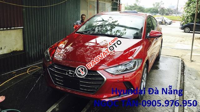 Bán ô tô Hyundai Elantra đời 2018 1.6AT, màu đỏ. Liên hệ hotline: 0905.976.950-4