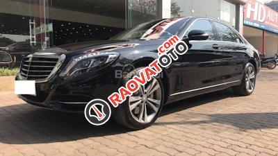 Cần bán Mercedes S500 năm 2015, màu đen xe rất đẹp-1