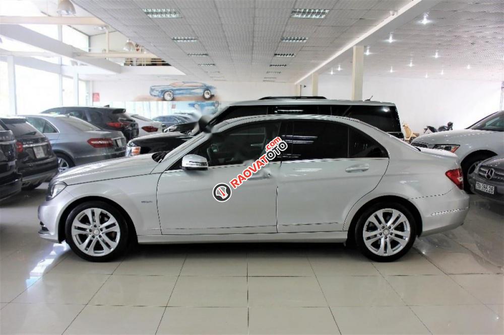 Bán Mercedes C200 đời 2012, màu bạc số tự động, 720 triệu-4