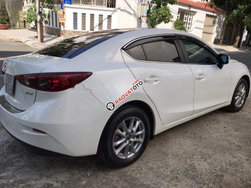 Bán Mazda 3 1.5AT sản xuất 2016, màu trắng xe gia đình, giá tốt-7