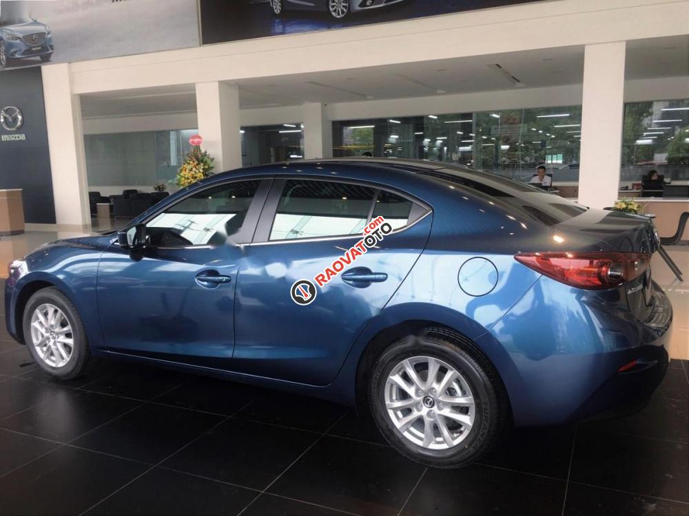 Cần bán Mazda 3 1.5L Facelift đời 2017, màu xanh-7