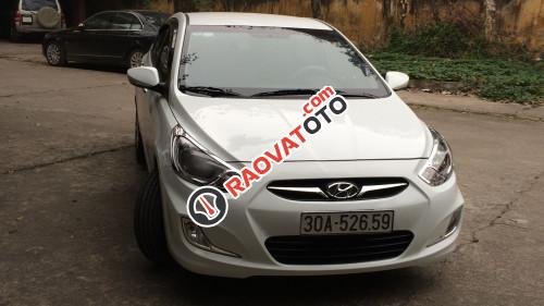 Cần bán xe Hyundai Accent 1.4 AT đời 2011, màu trắng, giá 410tr-2