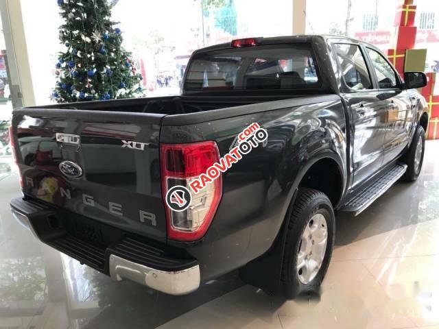 Cần bán gấp Ford Ranger XLS 2.2L, đời 2017 số tự động-5