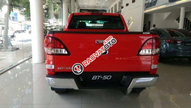 Cần bán Mazda BT 50 đời 2017, màu đỏ-1