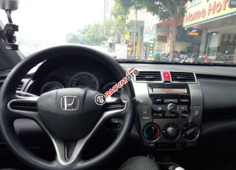 Cần bán lại xe Honda City đời 2013, màu trắng chính chủ-4