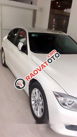 Bán BMW 3 Series 320i đời 2013, màu trắng, 820tr-4